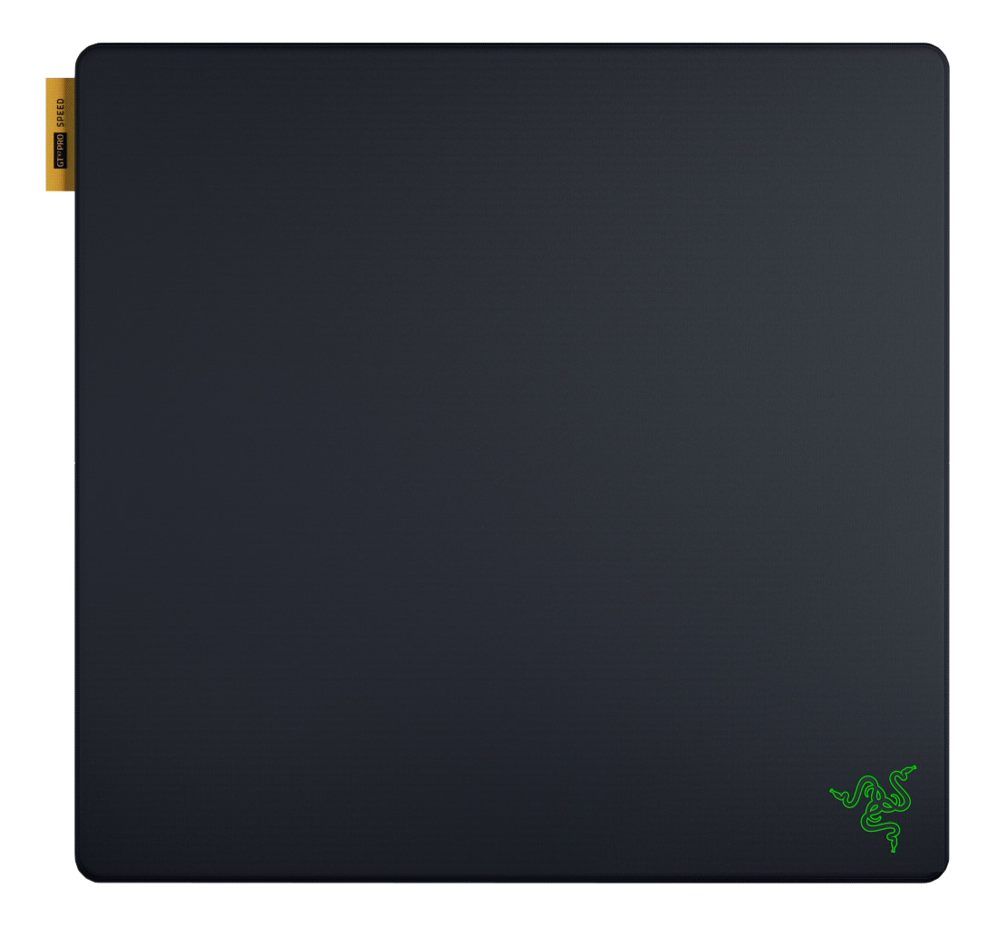 Tapis de souris gris foncé avec étiquette jaune et logo vert.