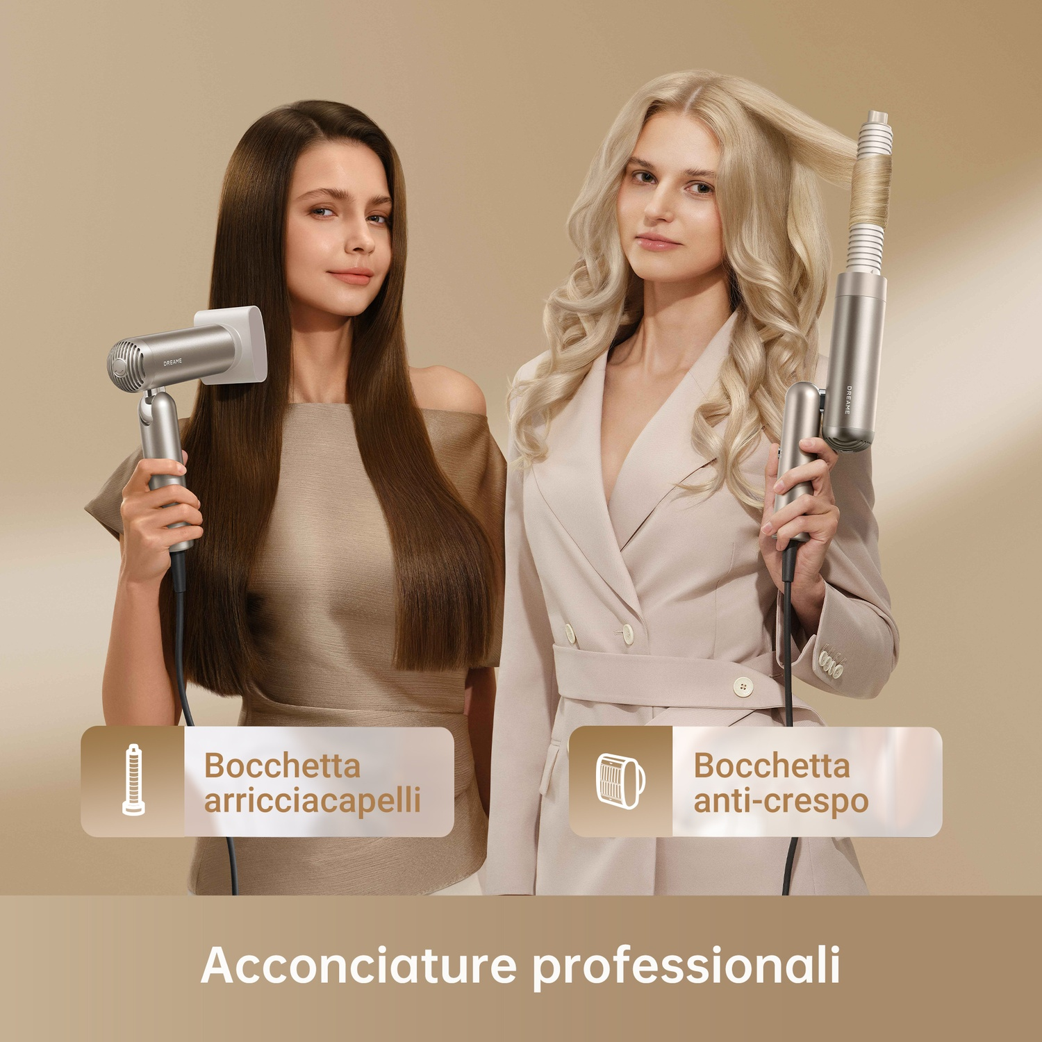Due donne con asciugacapelli: una con capelli lisci, una con capelli ricci.