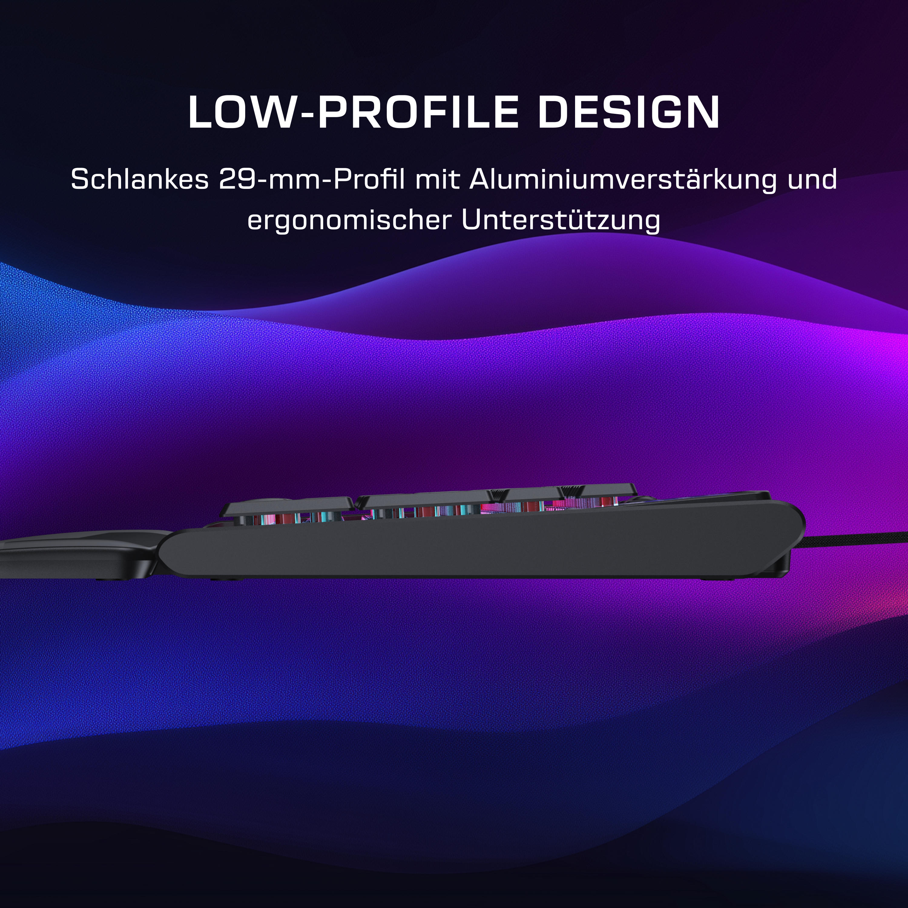 Schwarze Tastatur mit Aluminium und RGB-Beleuchtung auf dunklem Hintergrund.