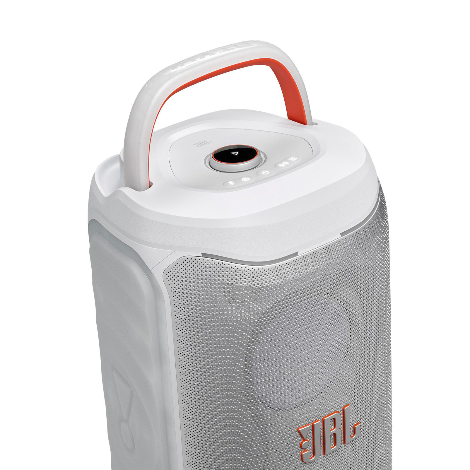 Ein weißer JBL-Lautsprecher mit einem orangefarbenen Griff und silbernem Gitter.