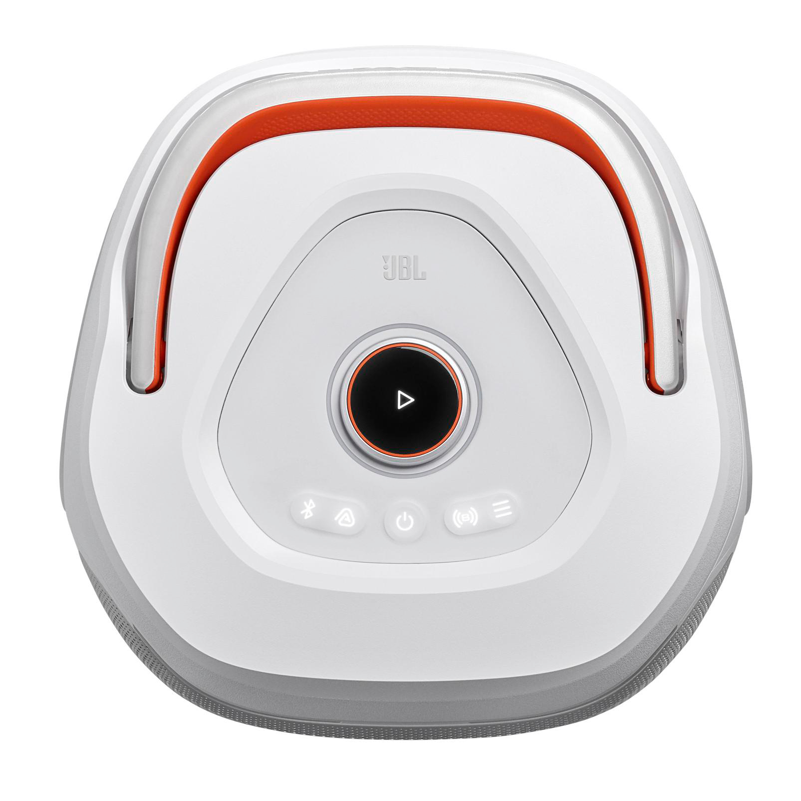 Ein weißer JBL Lautsprecher mit orangenen Akzenten und Bedienelementen.