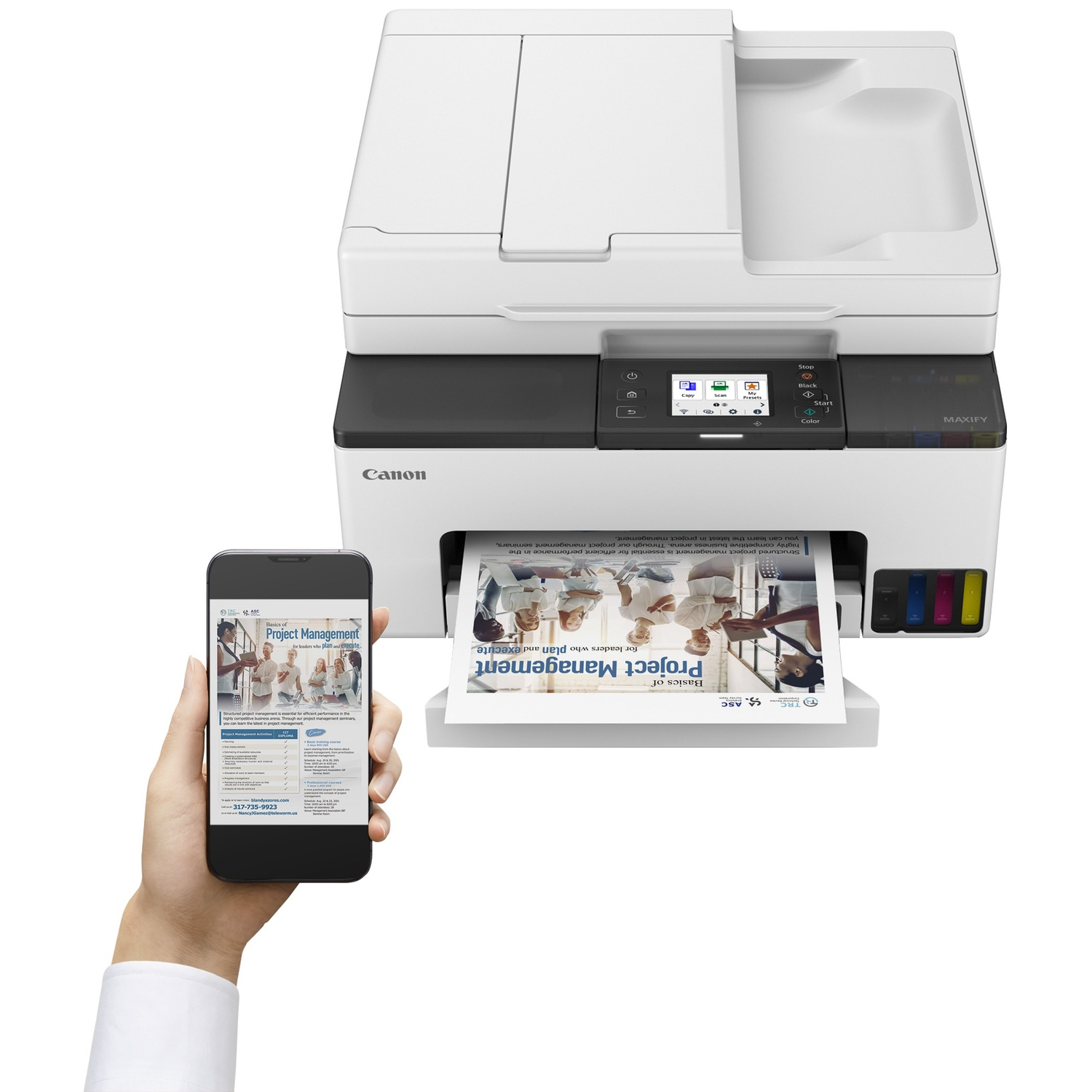 Een smartphone toont een print over projectmanagement naast een Canon MAXIFY printer.
