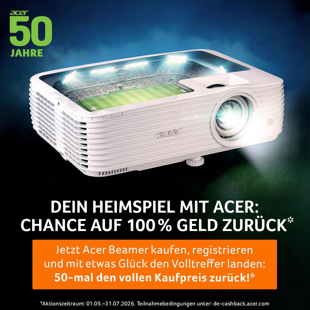Ein weißer Acer Beamer projiziert ein Fußballstadion. Acer 50 Jahre.