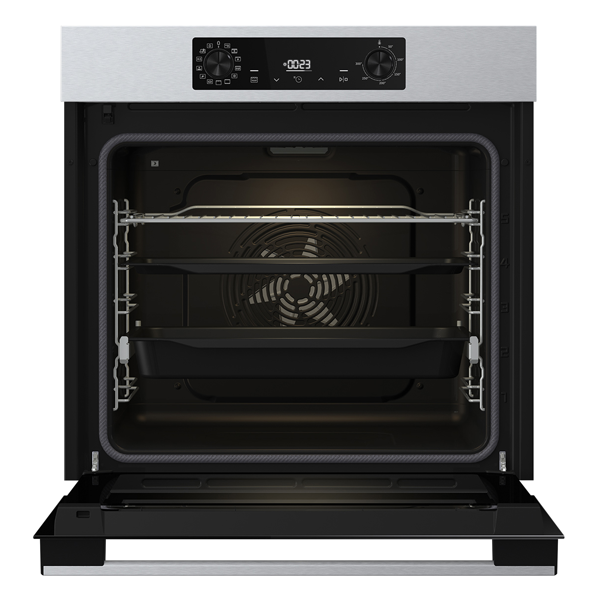 Un horno empotrado abierto con frontal de acero inoxidable y pantalla digital. Rejillas y bandejas dentro.