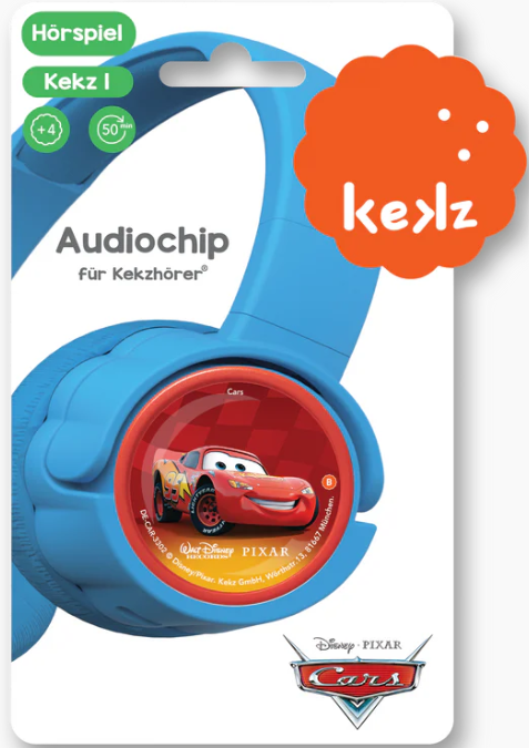 Blaue Kopfhörer mit Lightning McQueen-Motiv und Hörspiel-Logo.
