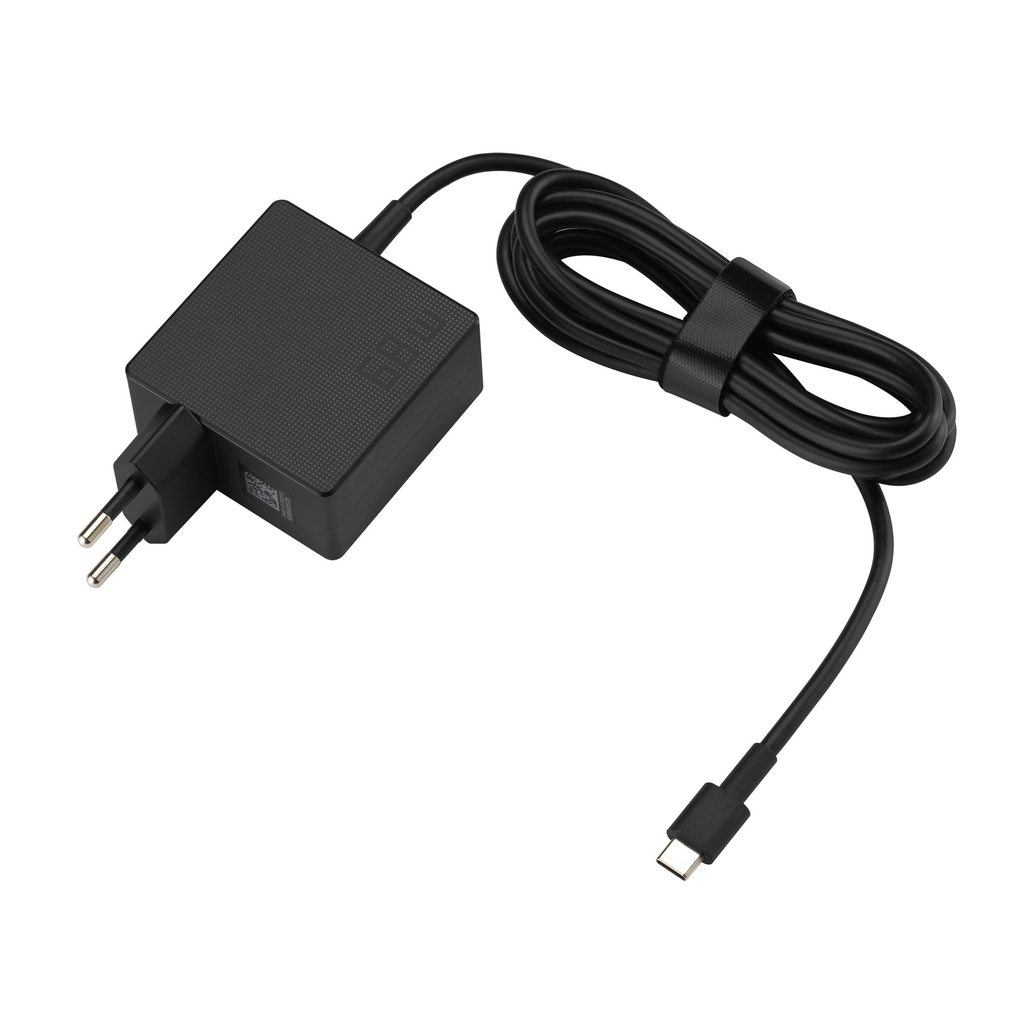 Un alimentatore nero con cavo avvolto e connettore USB-C su sfondo bianco.
