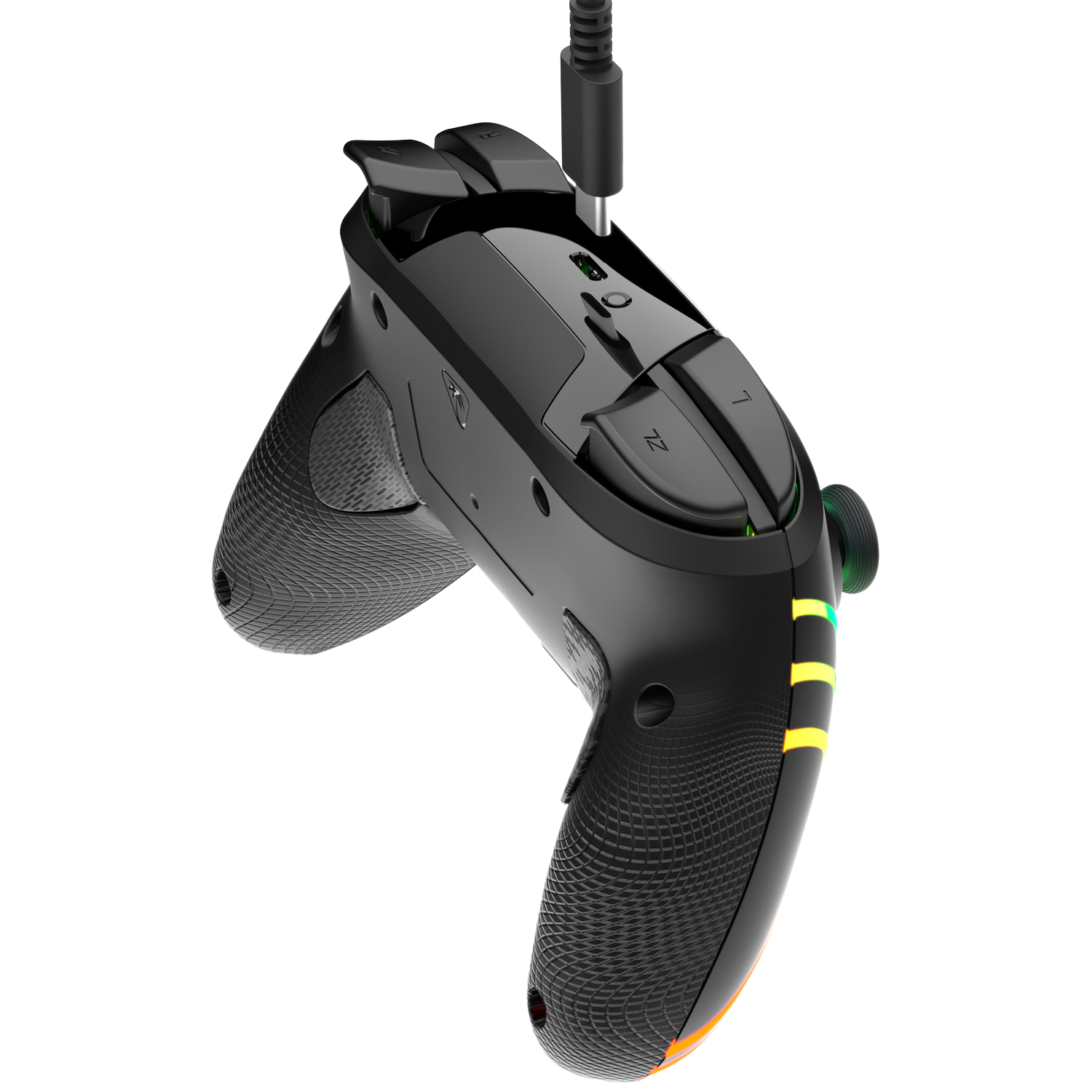 Zwarte gaming controller met kabel, verlichte strepen en getextureerde grip.