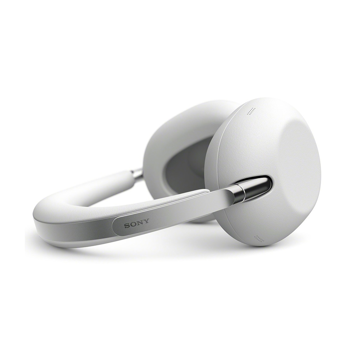 Cuffie Sony bianche su sfondo bianco.