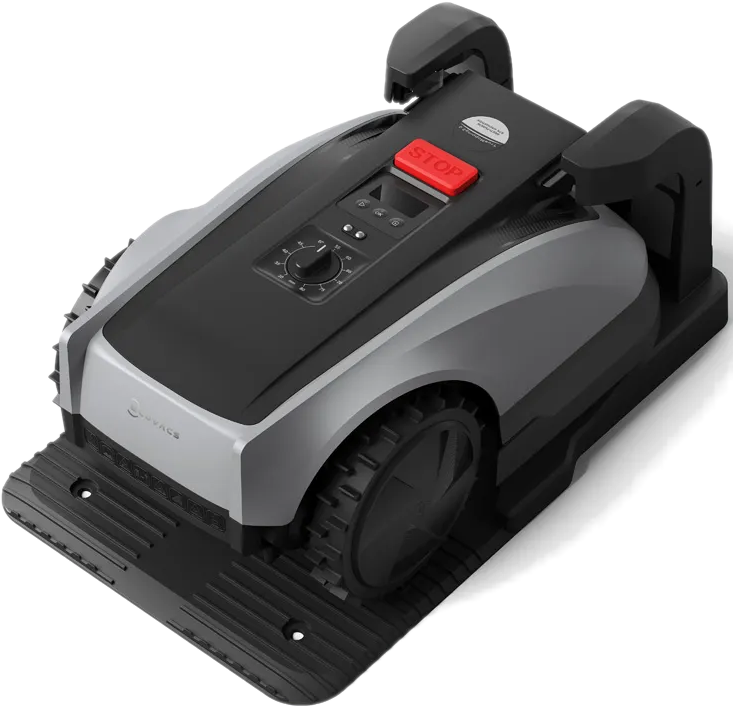 Ein grauer und schwarzer Mähroboter mit einem roten Stoppknopf auf weißem Hintergrund.