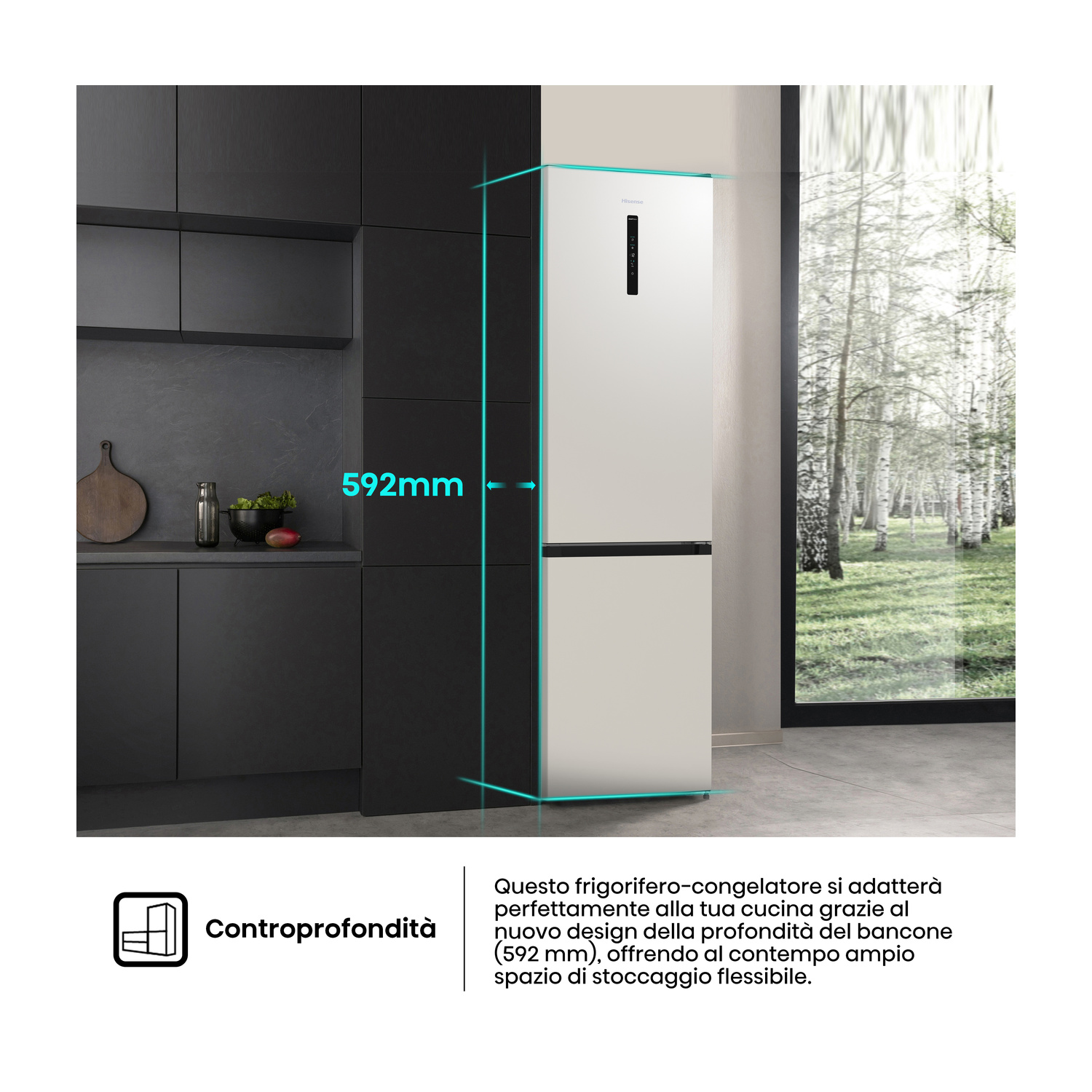 Un frigorifero bianco profondo 592mm in una cucina moderna vicino a una finestra.