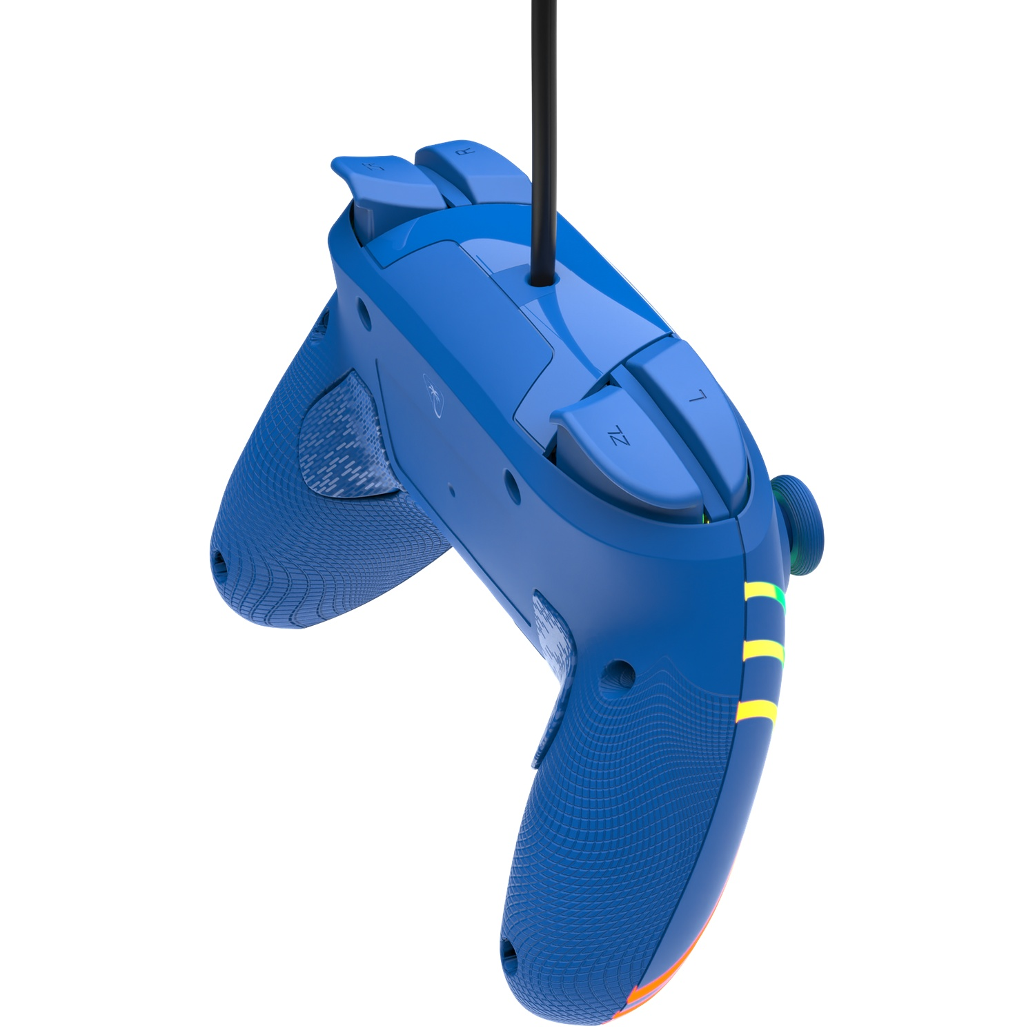 Une manette de jeu bleue suspendue à un câble, avec des lumières jaunes et vertes.