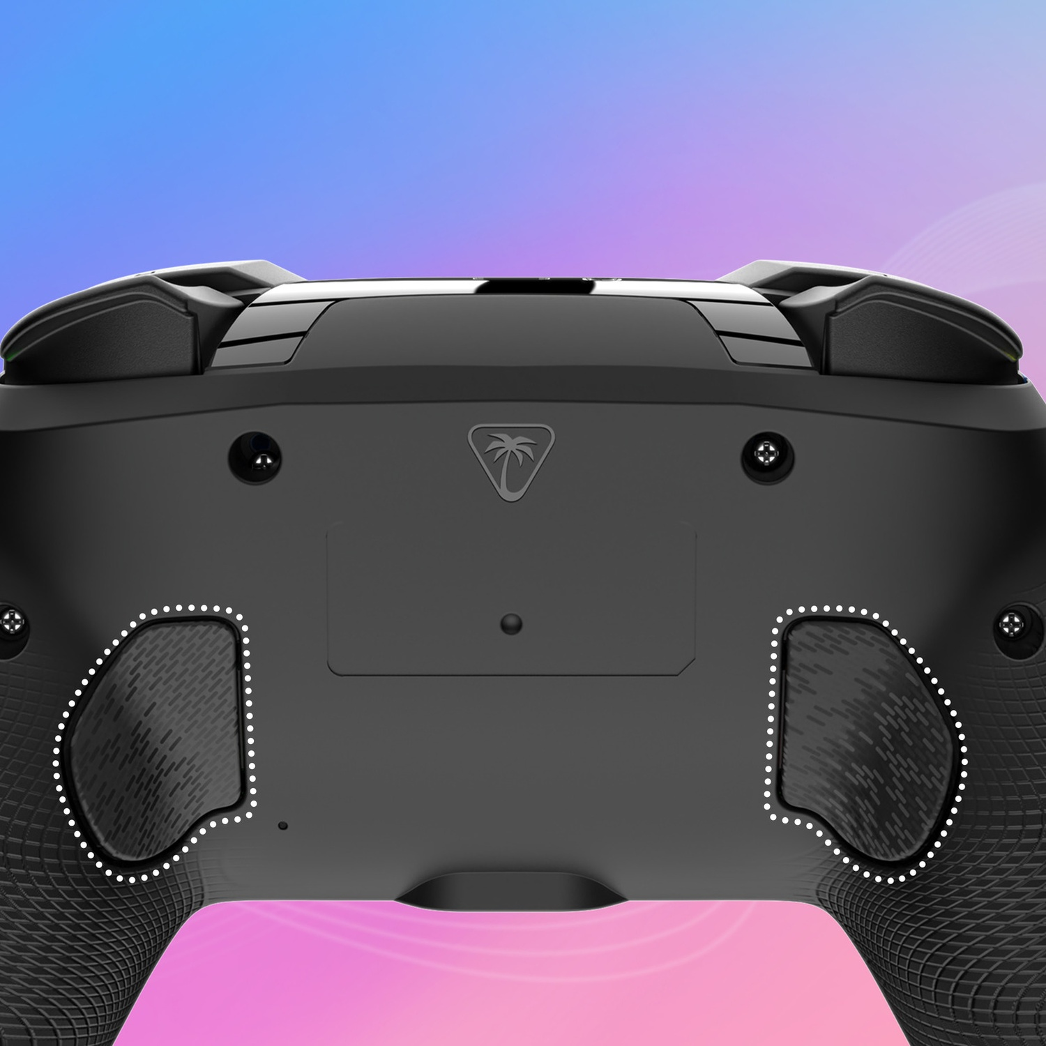 Dos d'une manette noire avec poignées éclairées sur fond dégradé bleu et violet.