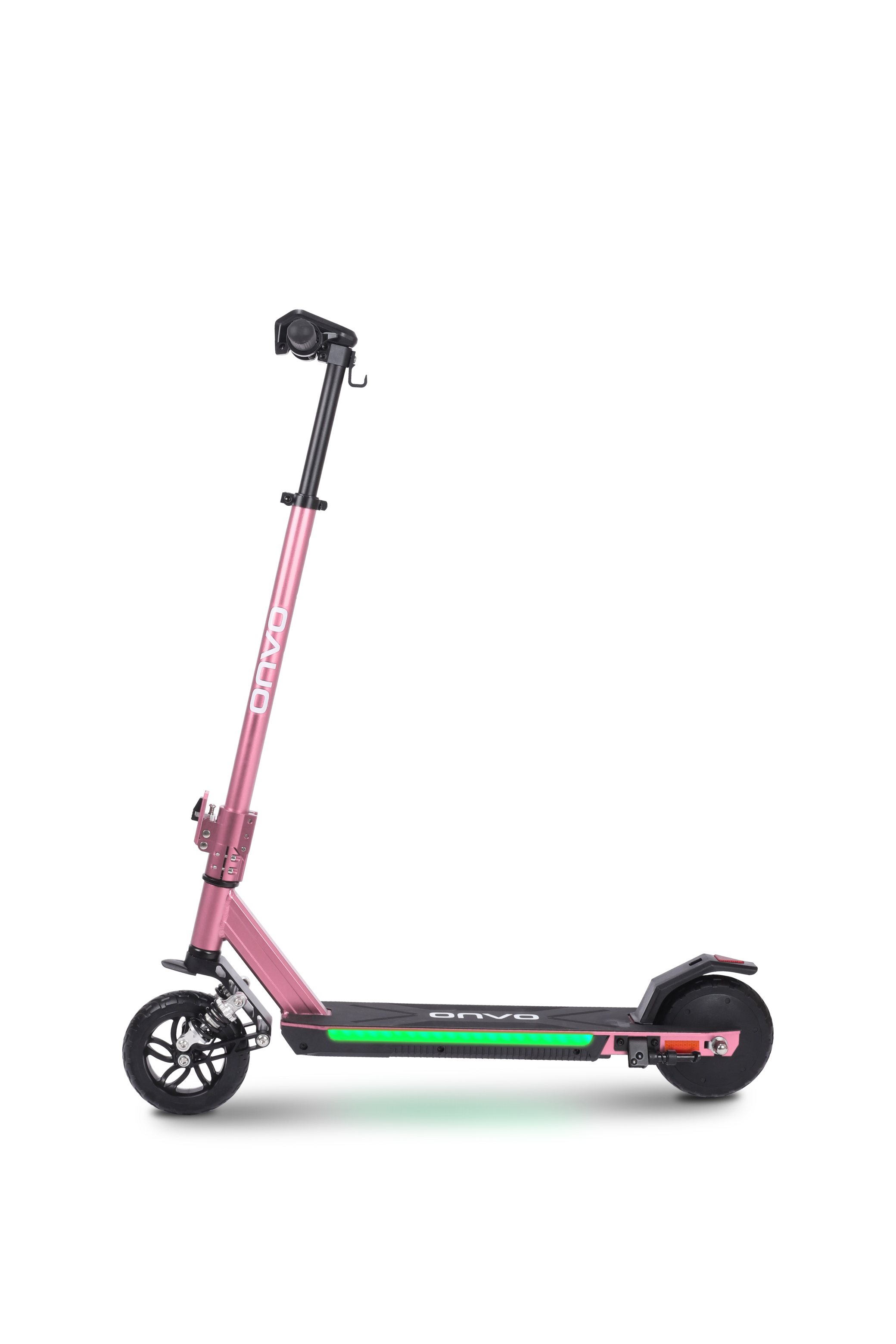 Siyah tekerlekli ve ışıklı, gül altın rengi elektrikli scooter.
