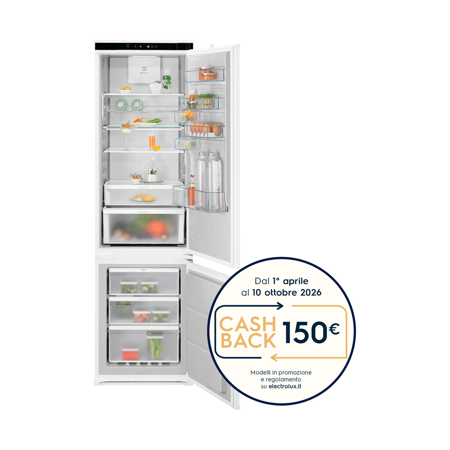 Un frigorifero bianco aperto con cibo e una promozione cashback.