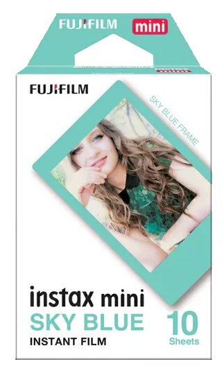 Pudełko Fujifilm Instax Mini Sky Blue Instant Film z portretem kobiety.