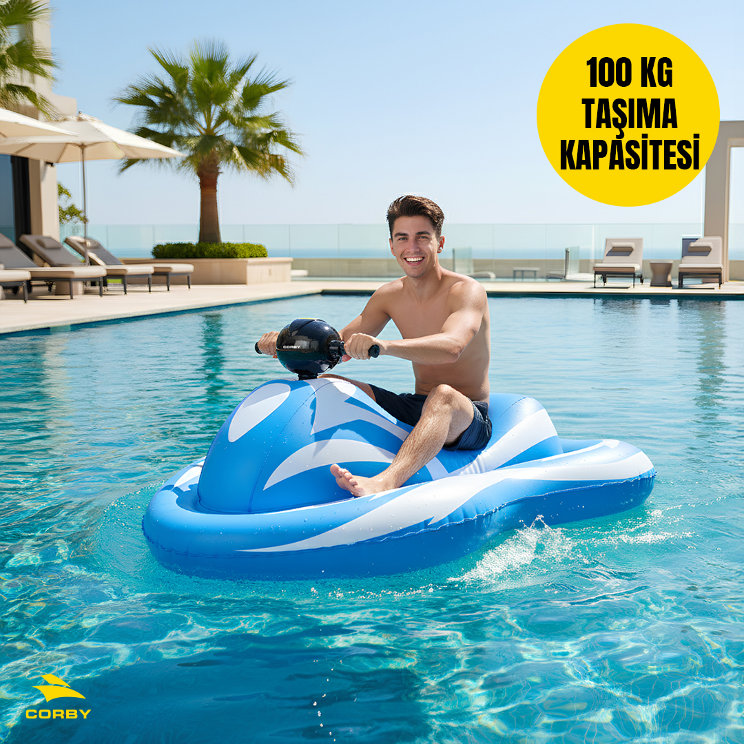 Bir adam yüzme havuzunda mavi ve beyaz şişme jet ski üzerinde.
