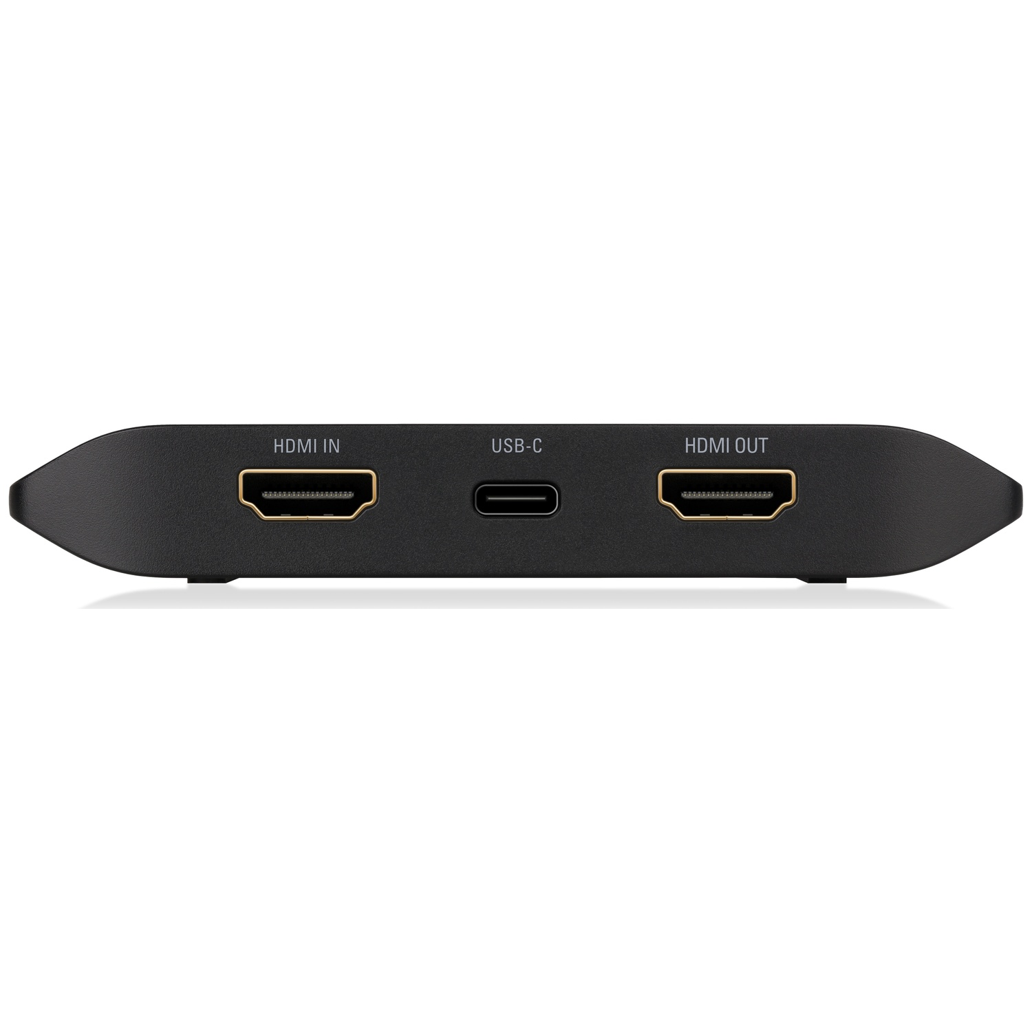 Appareil noir avec ports : HDMI IN, USB-C et HDMI OUT.