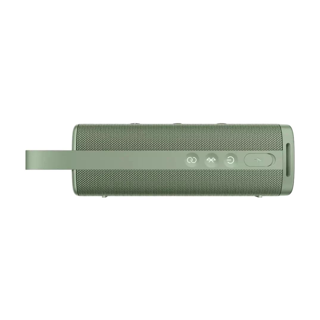 Un altavoz Bluetooth verde con asa y controles sobre fondo negro.
