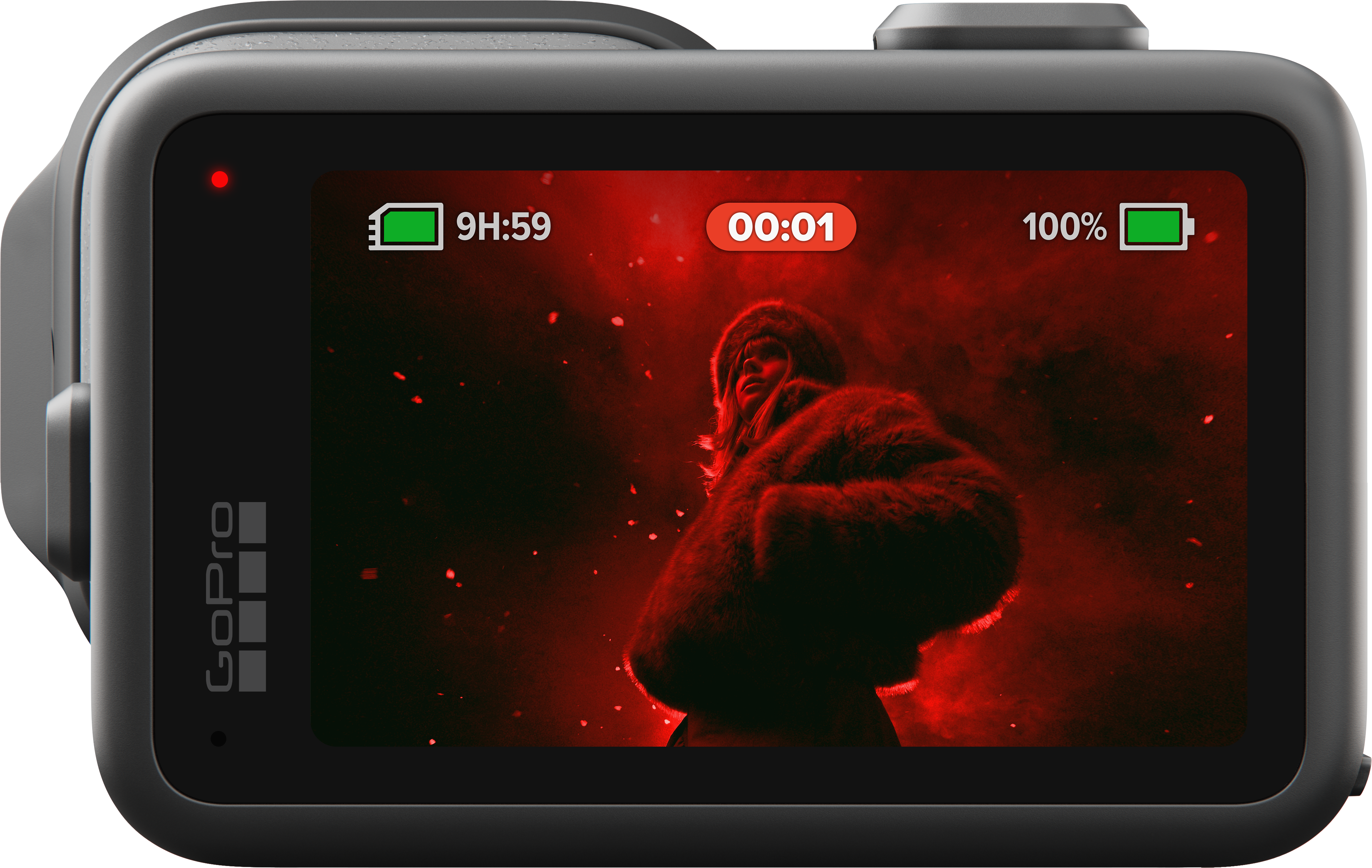 Écran GoPro montre une femme en manteau de fourrure rouge, durée d'enregistrement 00:01.
