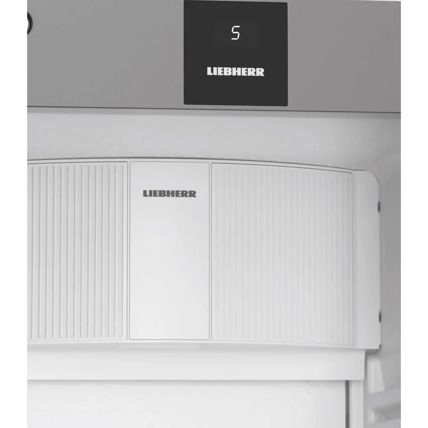 A refrigerator display showing the number 5 and the LIEBHERR logo.