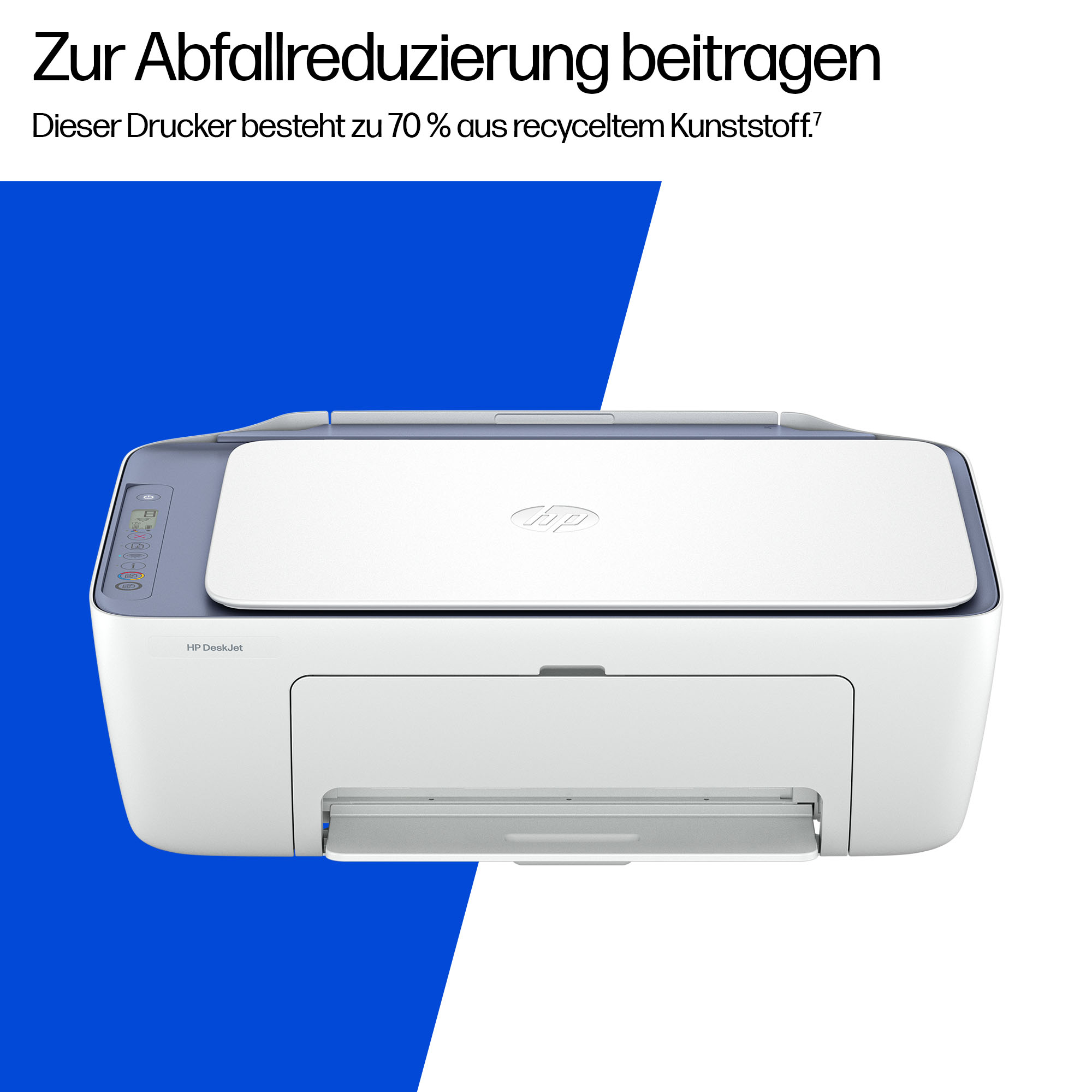 Ein weißer HP DeskJet Drucker mit blauen Akzenten auf einem weißen und blauen Hintergrund.