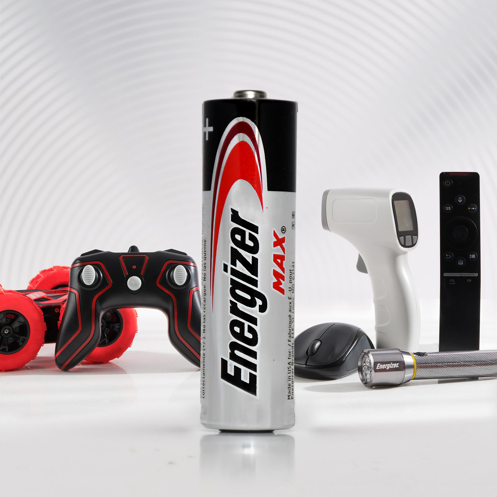 Energizer Batterie mit Fernbedienung, Maus, Thermometer und Fernseherfernbedienung.