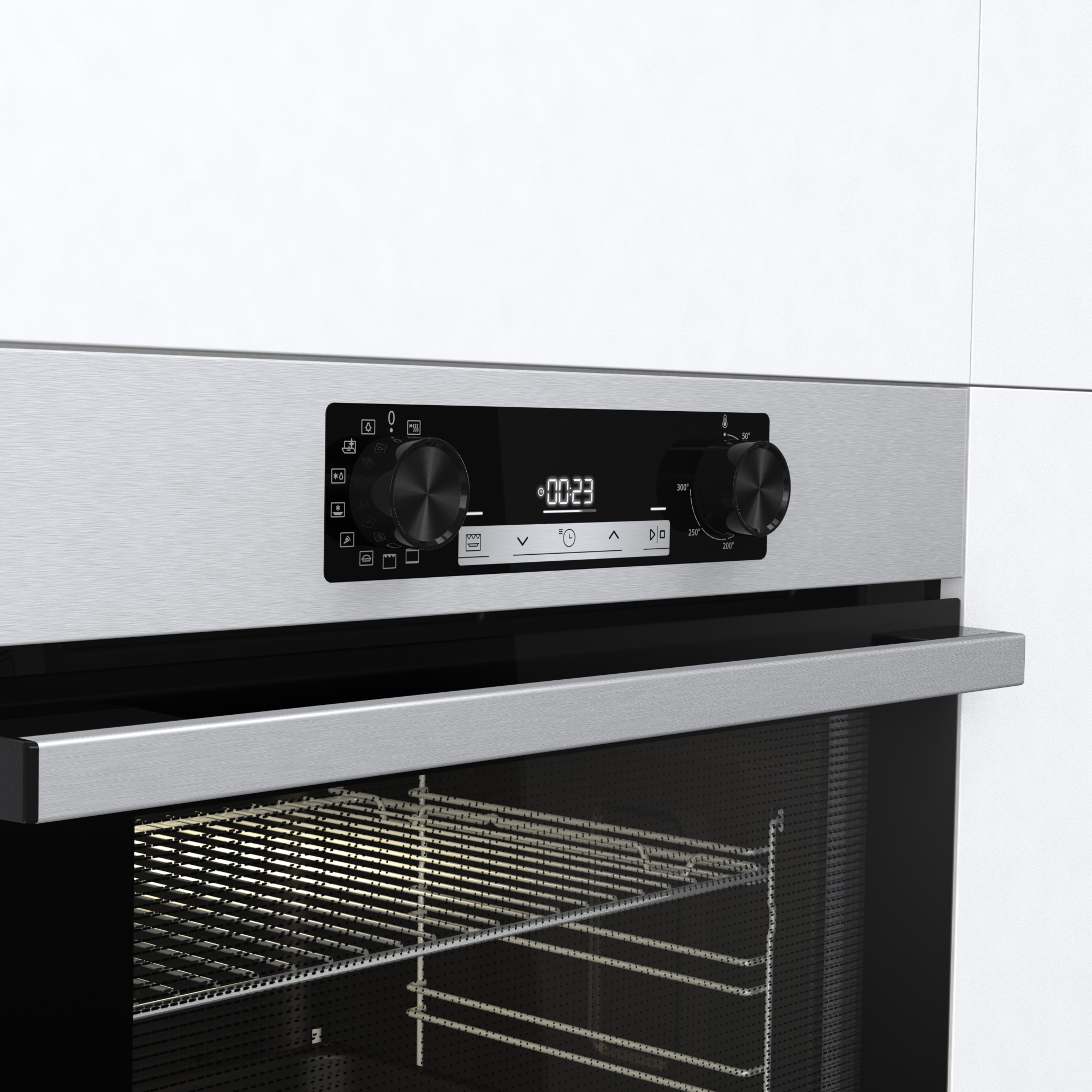 Un horno empotrable moderno con pantalla digital, controles y una rejilla.