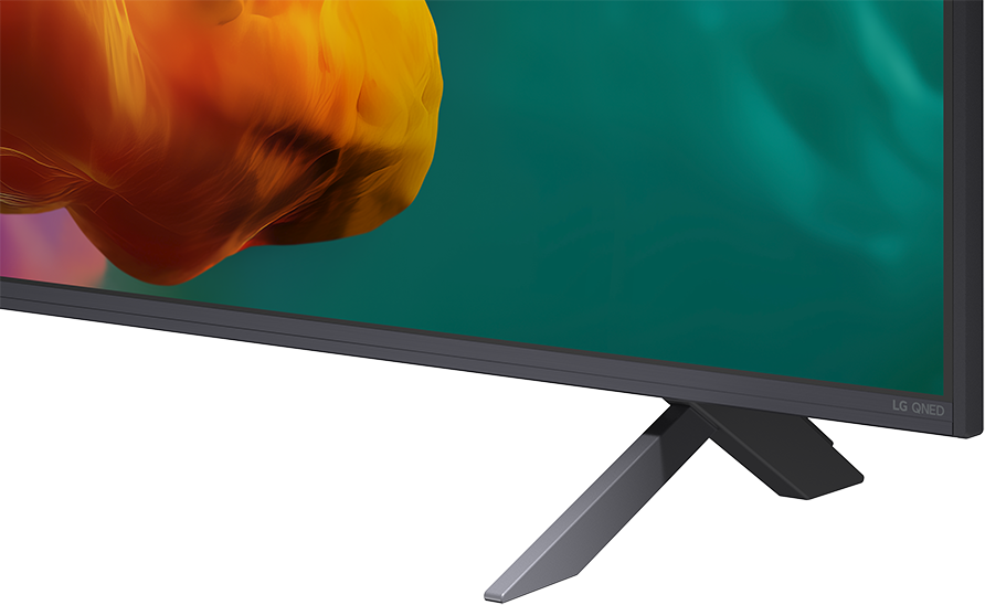 TV képernyő közeli felvétele, absztrakt művészettel és szürke állvánnyal.