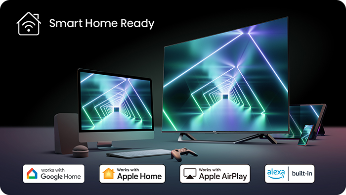 Urządzenia smart home: TV, monitor, tablet, smartfon z tłem tunelu świetlnego.