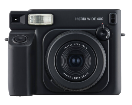 Czarny aparat Instax Wide 400 z widocznym obiektywem i lampą błyskową.