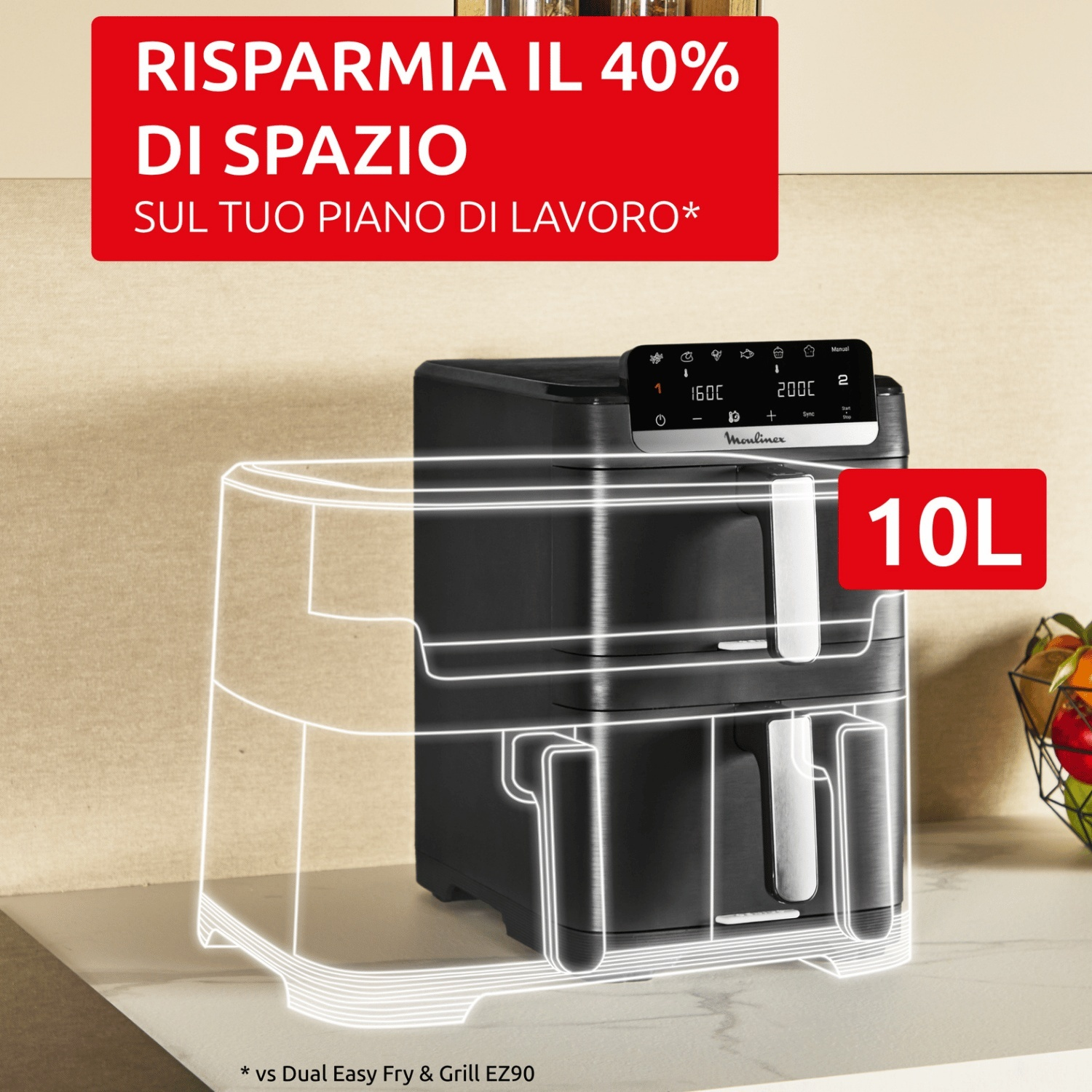 Una friggitrice ad aria Moulinex nera a doppio cestello da 10L su un piano di lavoro.