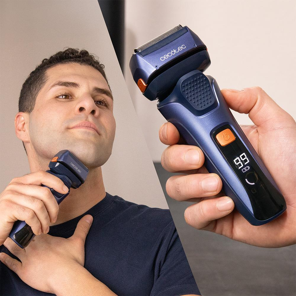 Hombre afeitándose el cuello con una afeitadora eléctrica azul con carga del 99%.