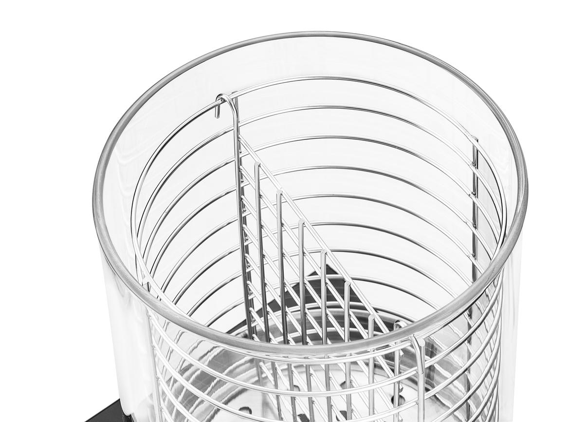 Ein leerer, transparenter Behälter mit einem Metallgittereinsatz zur Aufbewahrung von Utensilien.