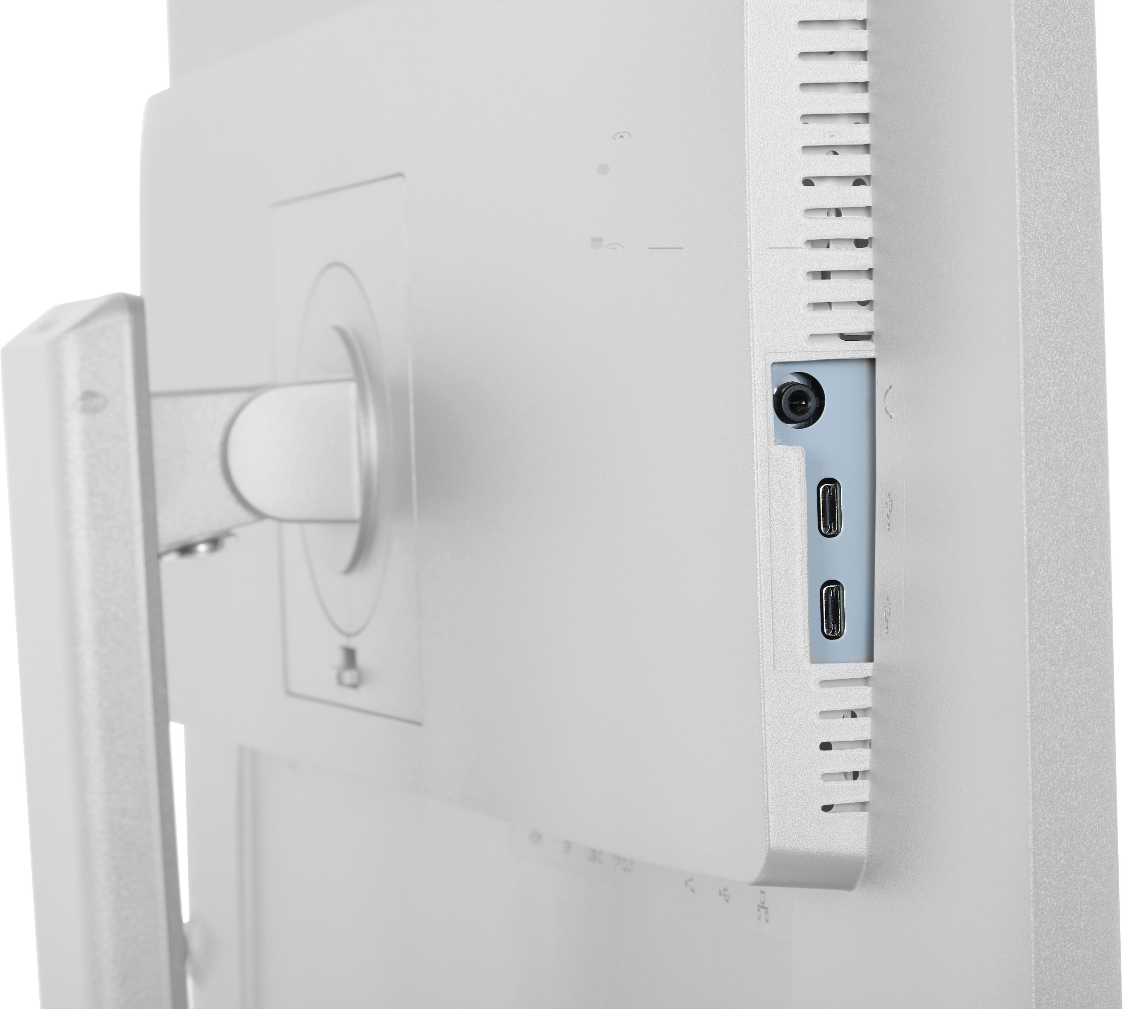 Rückseite eines weißen Monitors mit Anschlüssen: Strom, USB-C und USB-A.