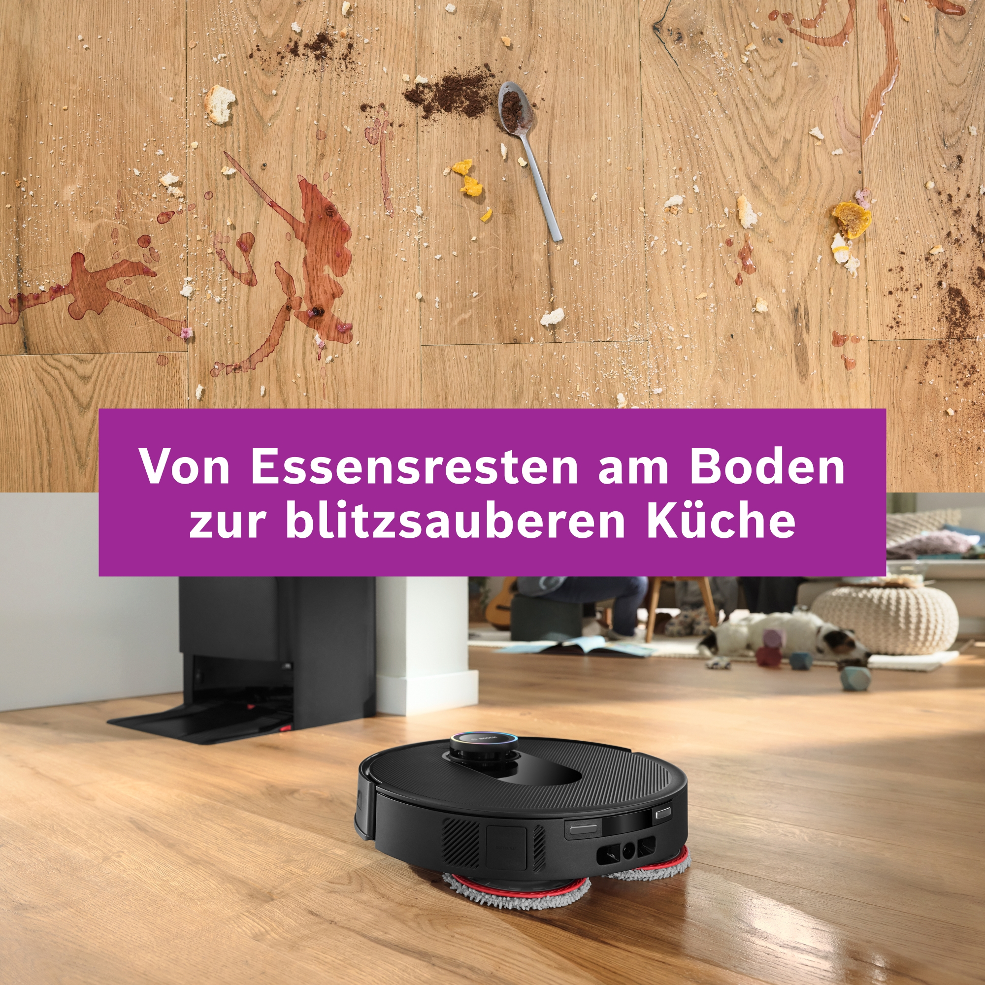 Ein Saugroboter reinigt einen verschmutzten Holzboden, auf dem Essensreste liegen.