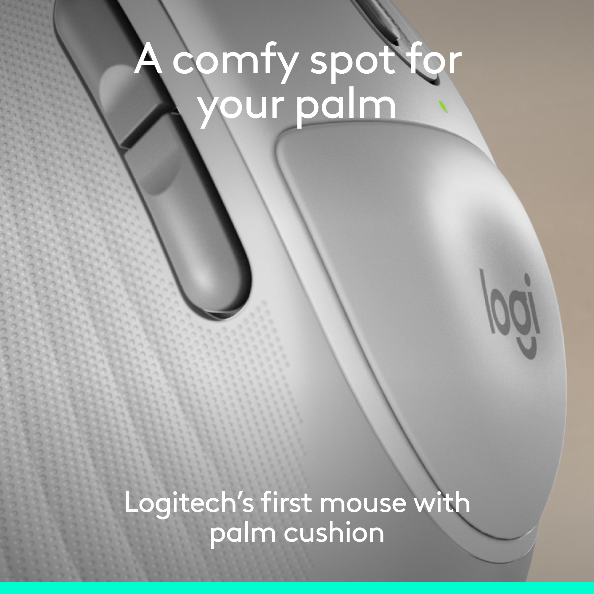 Un mouse Logitech con cuscino per il palmo, in grigio e bianco, su superficie testurizzata.