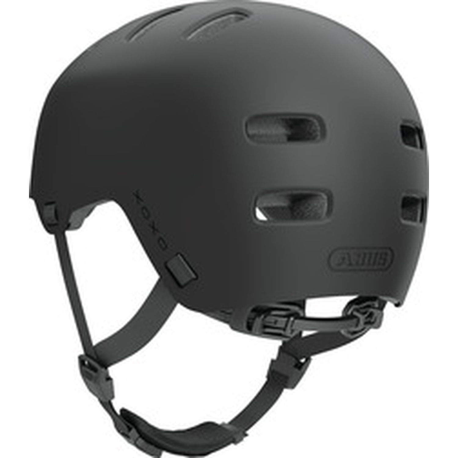Zwarte matte fietshelm met ventilatieopeningen en verstelbare riemen. Logo zichtbaar.