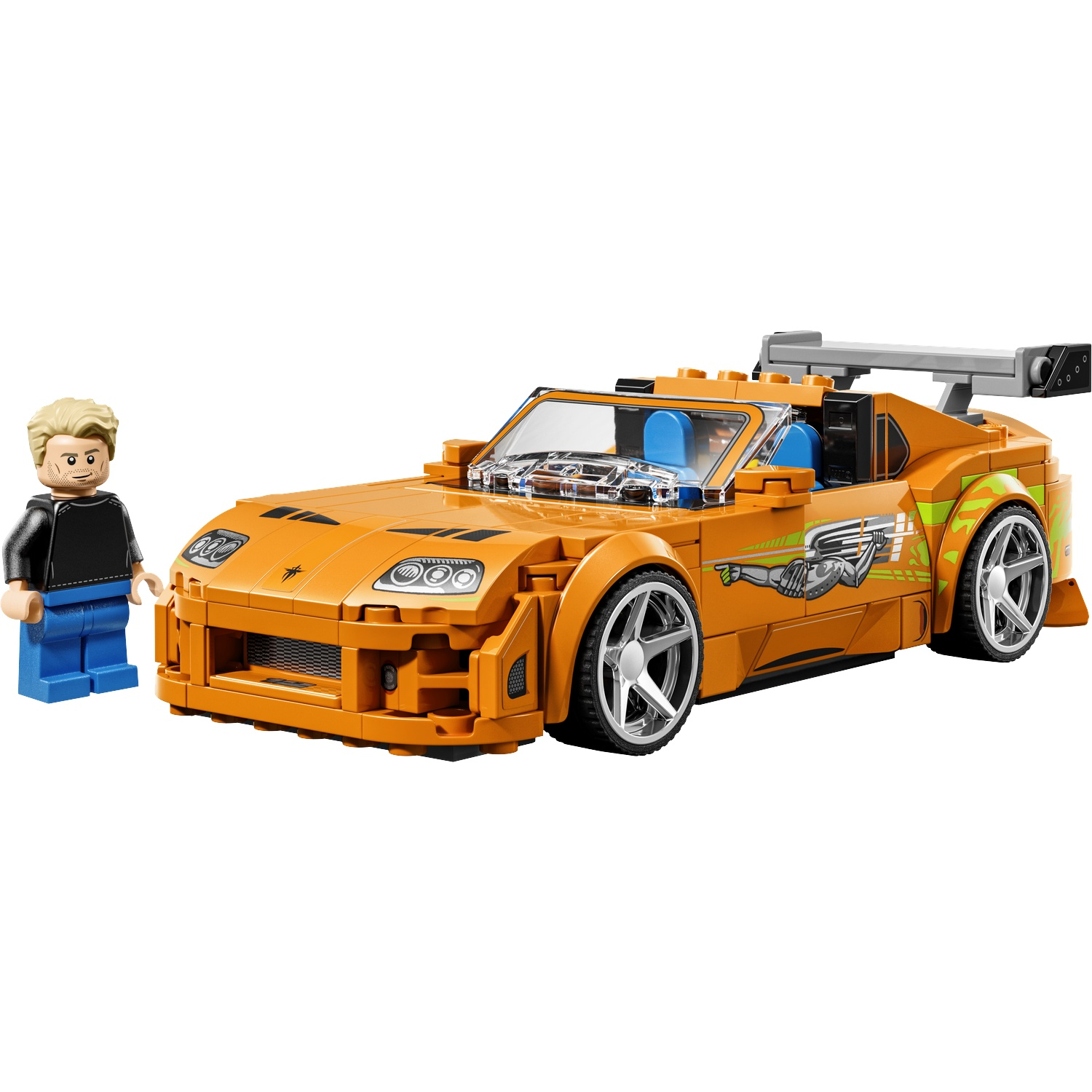 Voiture de sport Lego orange avec un aileron et une figurine Lego à côté.