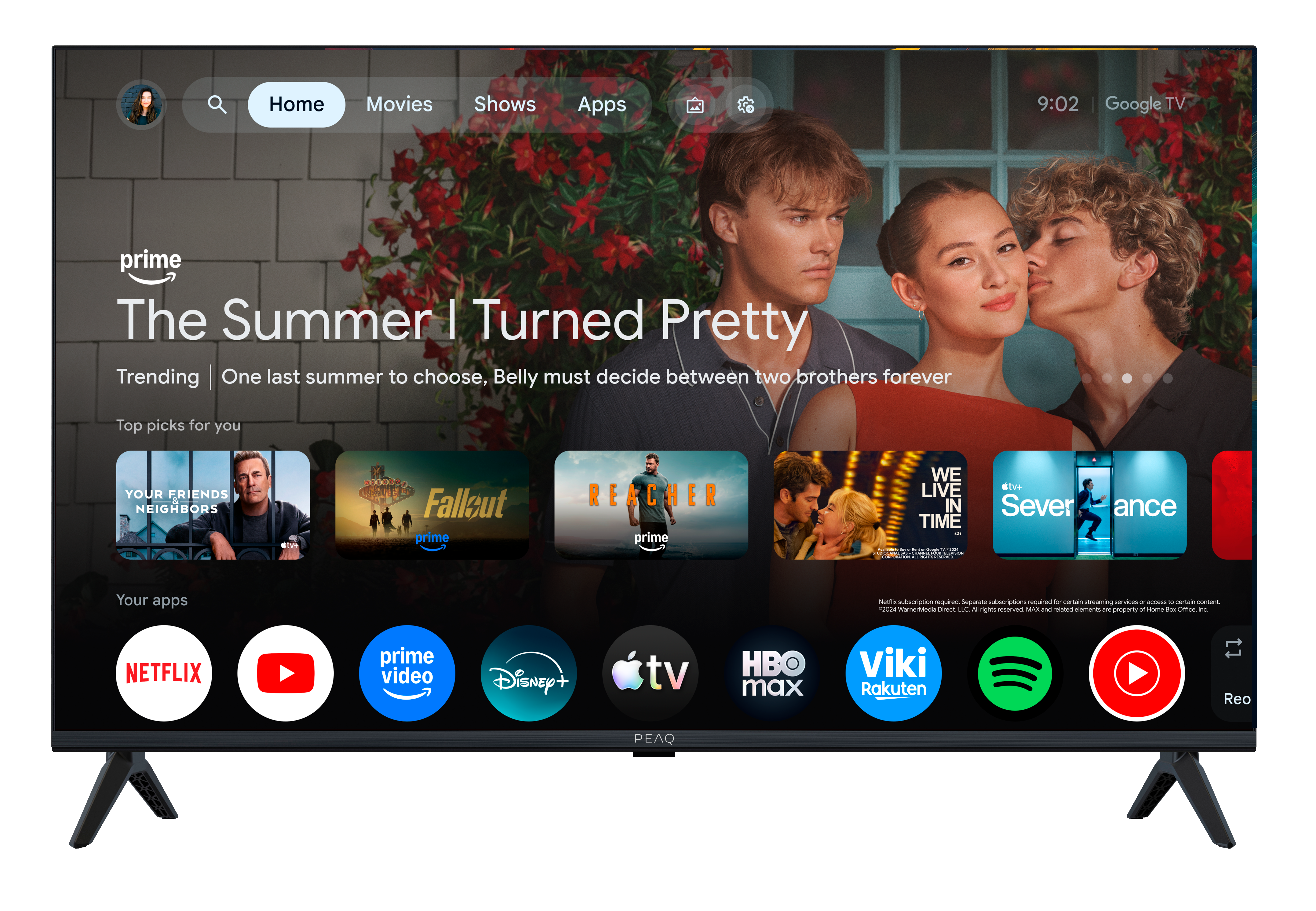 Ein Fernsehbildschirm zeigt die Google TV-Oberfläche mit Filmplakaten und App-Symbolen.
