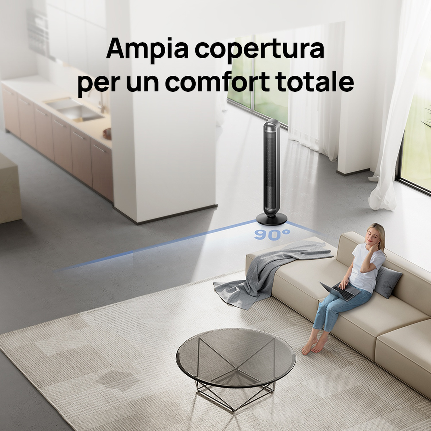 Un'elegante ventola a torre in un soggiorno. Una donna seduta sul divano.