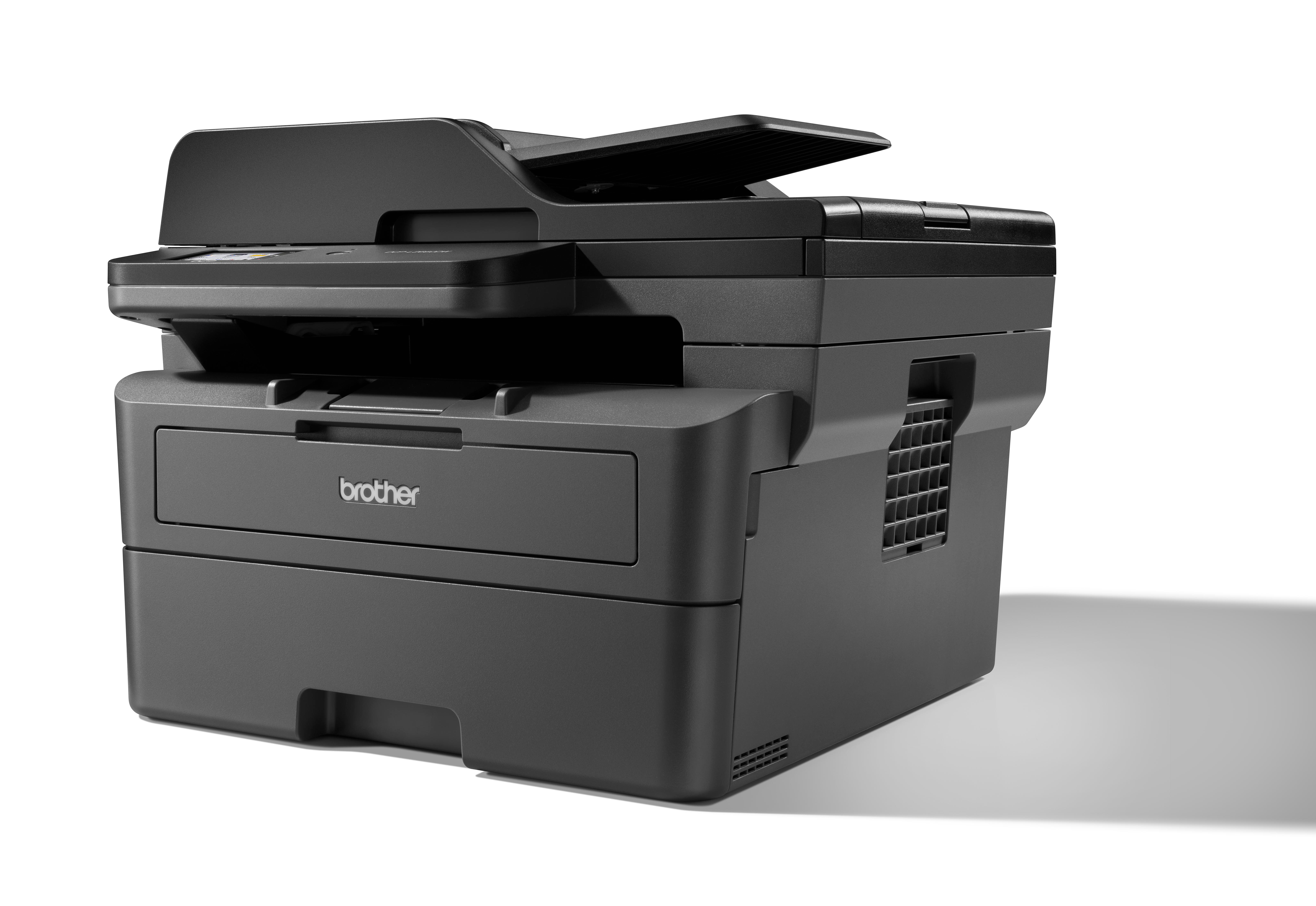 Ein schwarzer Brother Laserdrucker steht auf einem weißen Hintergrund.