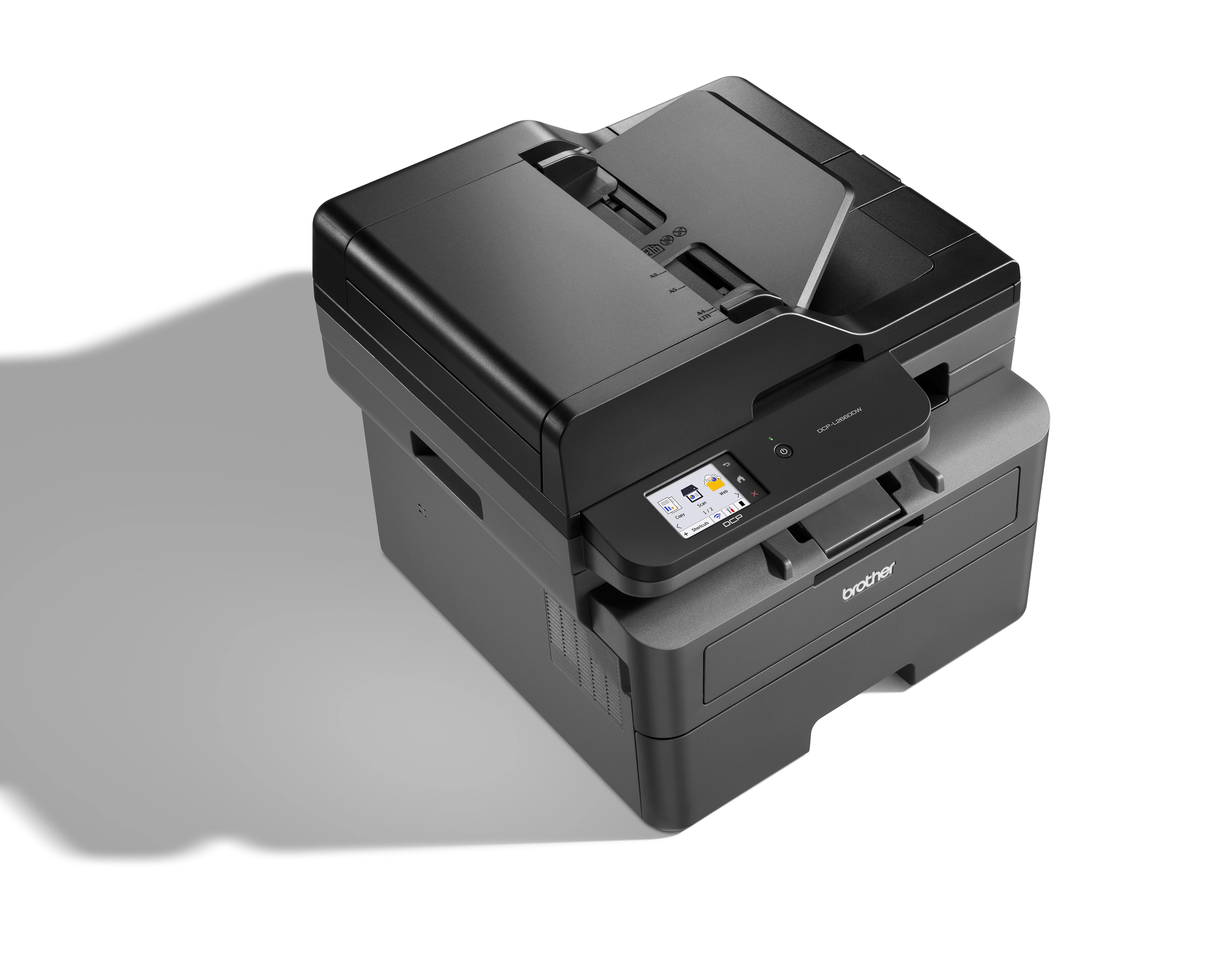 Ein schwarzer Brother DCP-L2660DW Drucker mit Touchscreen, auf weißem Hintergrund.