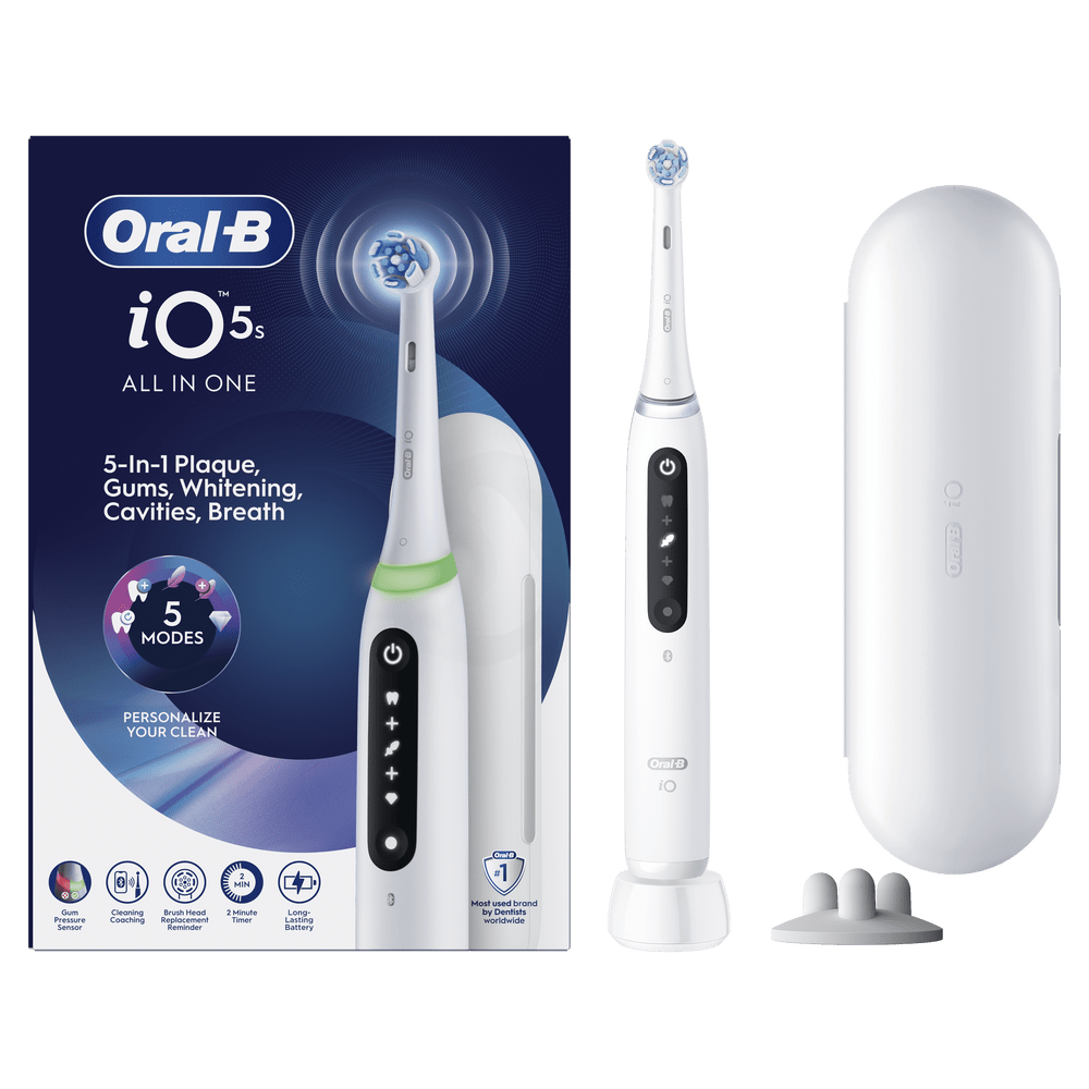 Cepillo de dientes eléctrico Oral-B iO5s con base de carga y estuche.