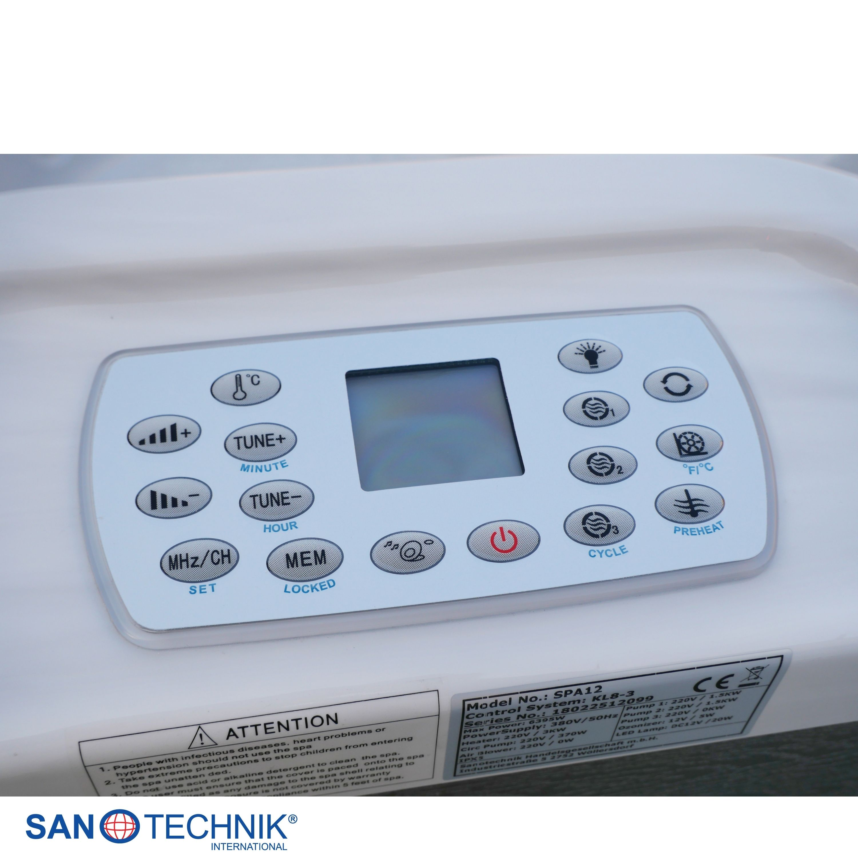 Bedienfeld eines Whirlpools mit Temperatur-, Timer- und Beleuchtungsoptionen.
