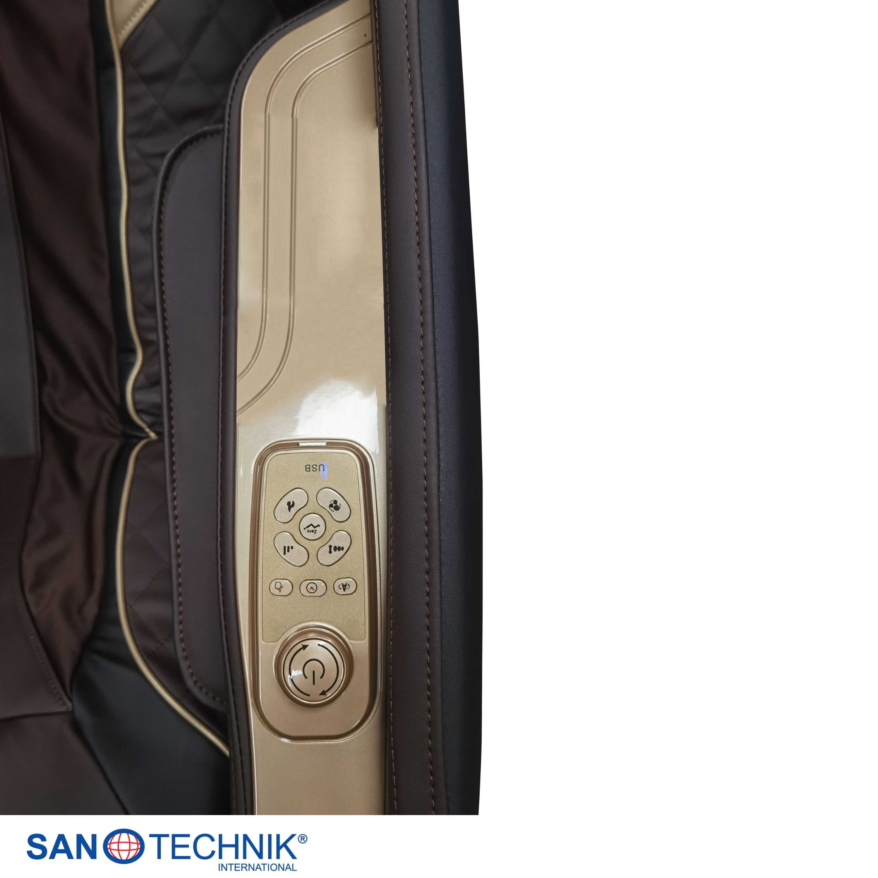 Naheaufnahme einer Massagegerätesteuerung mit Tasten und einem USB-Anschluss.