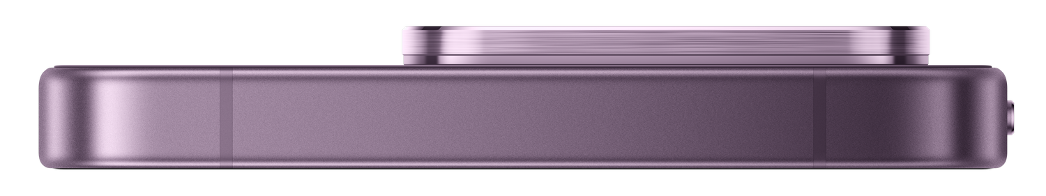 Primer plano de un smartphone morado mostrando detalle de lente y botón lateral.