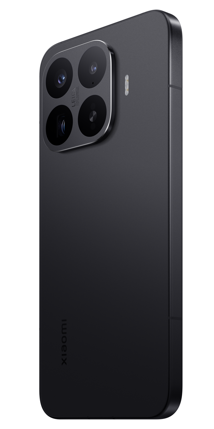 Teléfono inteligente gris oscuro con cámara triple, marca LEICA y logo Xiaomi.