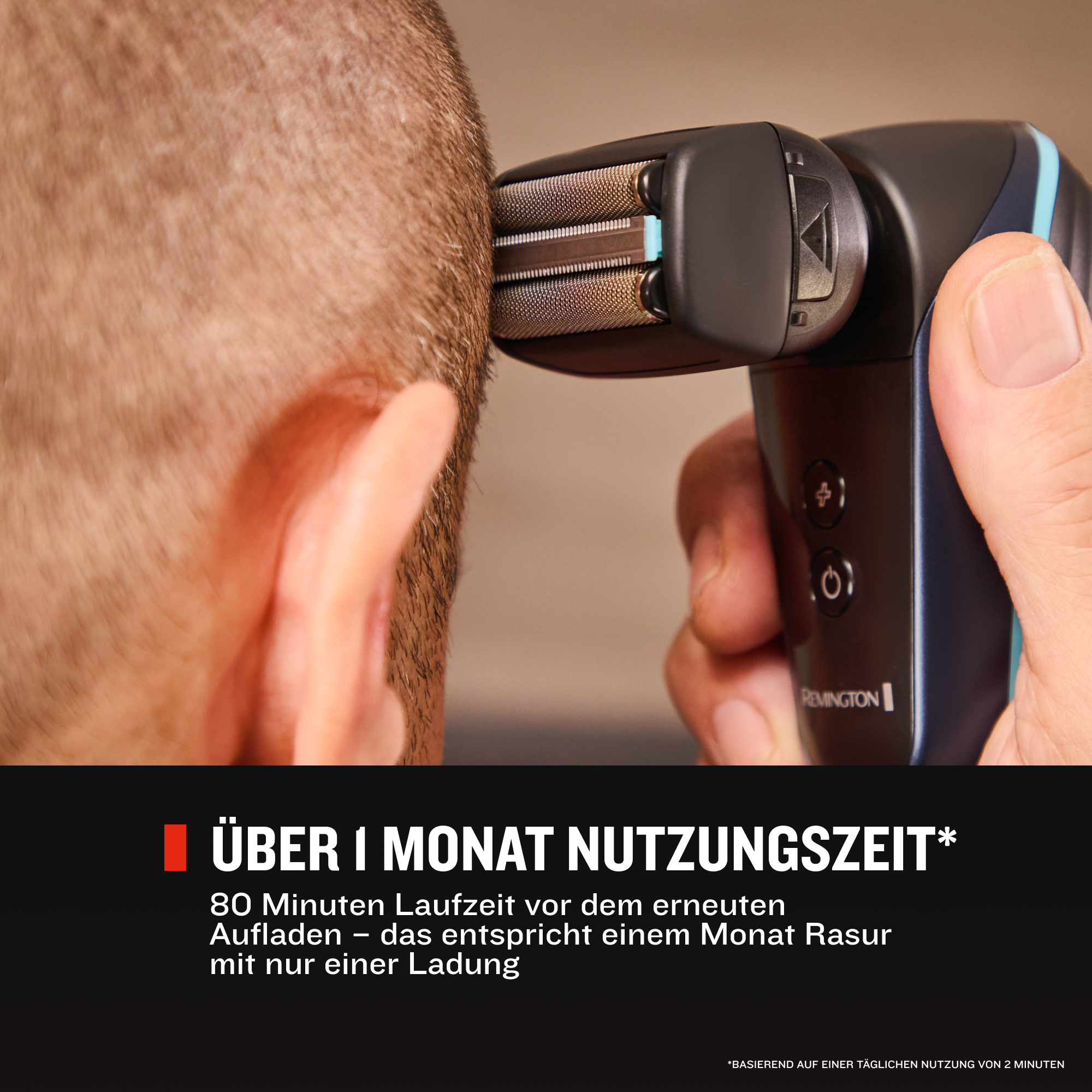 Ein Mann rasiert seinen Kopf mit einem Remington Rasierer. Über 1 Monat Nutzungszeit.