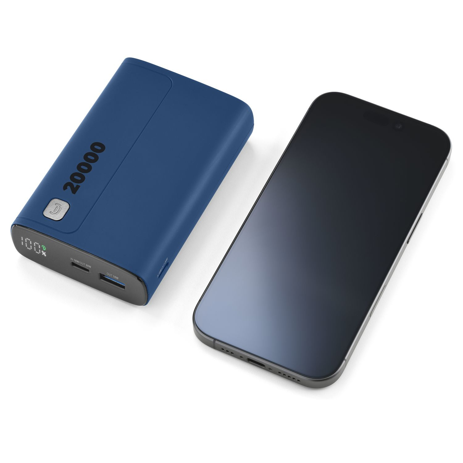 Un banco de energía azul de 20000 junto a un smartphone oscuro.