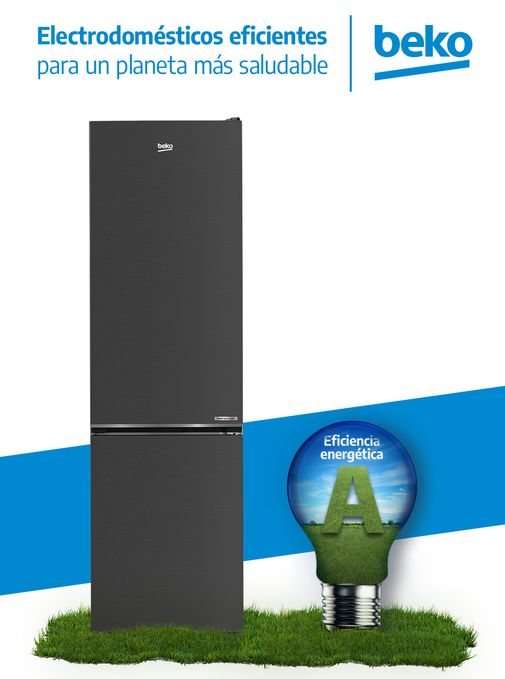 Un refrigerador negro sobre césped junto a una bombilla con 'Eficiencia Energética A'.
